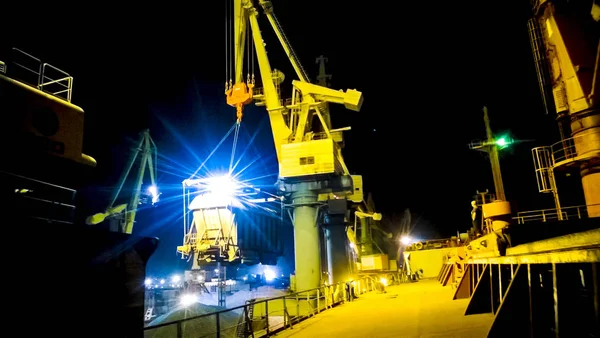 Puerto Marítimo Industrial Por Noche Rotación Del Coche Con Grano —  Fotos de Stock