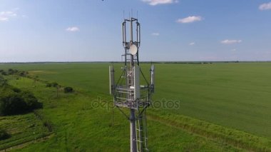Hücresel kule. Hücresel ve telefon sinyal aktarımı için donatım