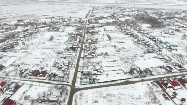 Вид зверху зимового села . — стокове відео