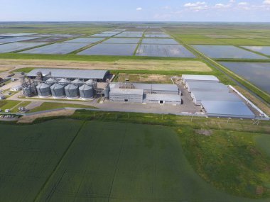 Kurutma ve depolama tahıl için bitki. Üstten Görünüm. Tahıl terminal.