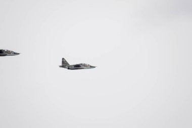 Krasnodar, Rusya - 23 Şubat 2017: Krasnodar havaalanı uçuş okulunun üstündeki hava gösterisi. Anavatanın Koruyucusu onuruna hava gösterisi. Gökyüzünde MiG-29.