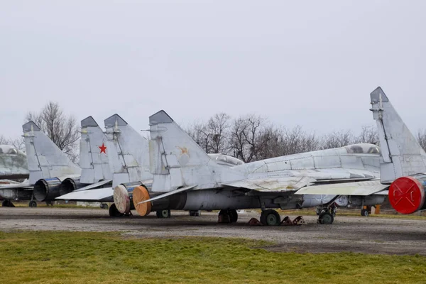 Krasnodar Rusland Februari 2017 Militaire Vliegtuigen Strijders Luchthaven Oude Afgedankte — Stockfoto