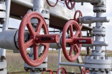 Kapama vanaları yüksek basınçlı ekipman akışı. Petrol donanımı