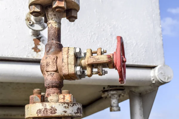 Kapama vanaları yüksek basınçlı ekipman akışı. Petrol donanımı