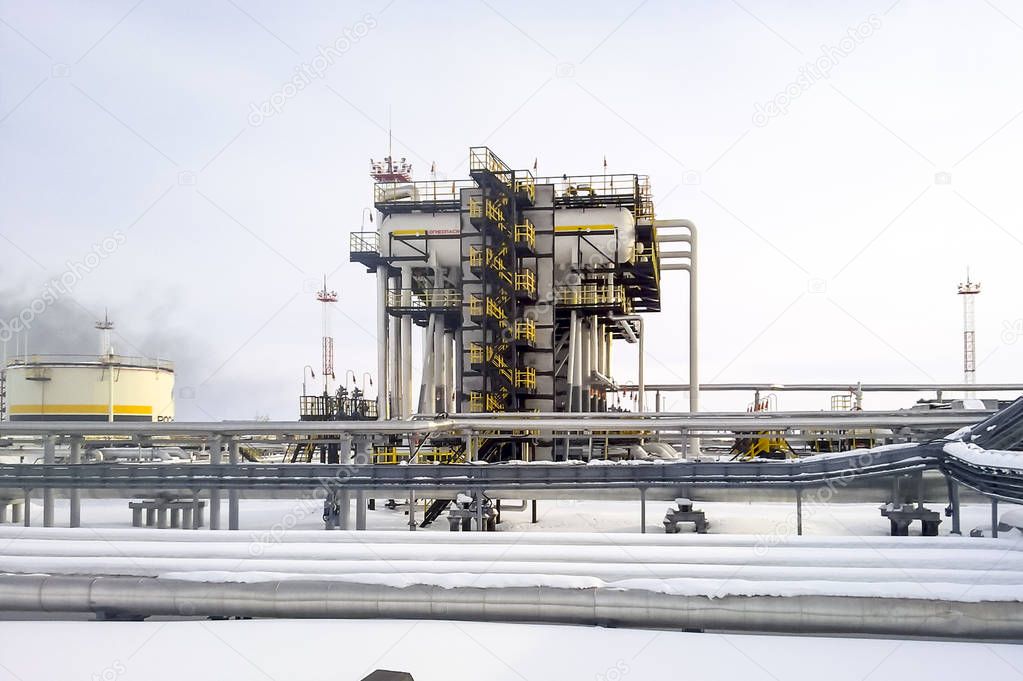 Separators are end. Equipment for oil separation. Modular oil treatment unit. Bulite for separation. Low pressure separators