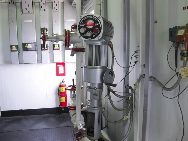 Rusya, Nefteyugansk - 24 Ocak 2016: açılış ve kapanış Vana için kontrol paneli. Vana elektrikli sürücü