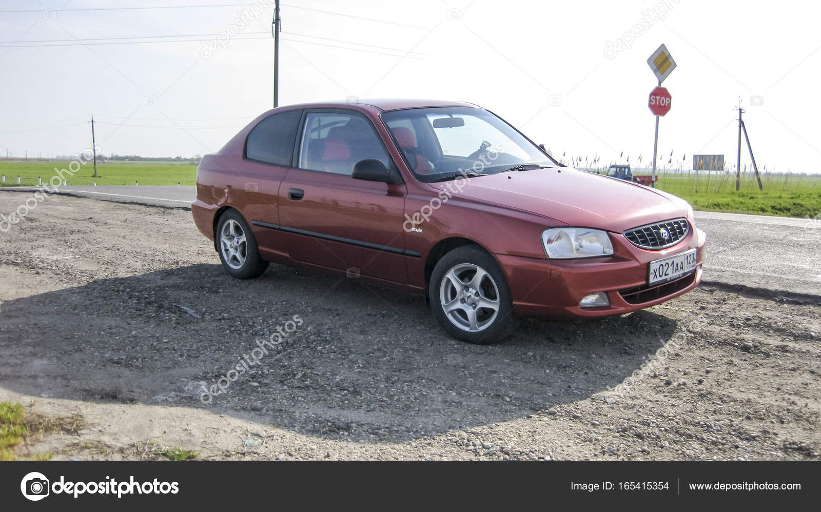    2013  Hyundai Accent          LeonidEremeychuk 165415354