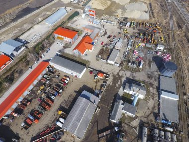 yol onarım tesisleri için. Site İnşaat malzemeleri için kaldırım onarımı ile.