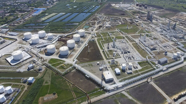 Нефтеперерабатывающий завод для первичной и глубокой переработки нефти. Оборудование
 