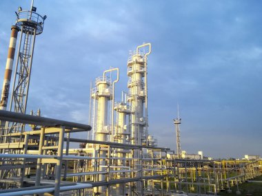 Petrol rafinerisi