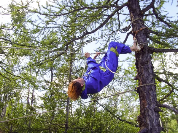 Altaï Russie Août 2007 Une Touriste Monte Une Corde Entre — Photo