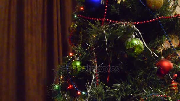 Vánoční Hračky Ozdoby Vánoční Stromeček Pozlátko Koule Hračky Zdobené Jedle — Stock video