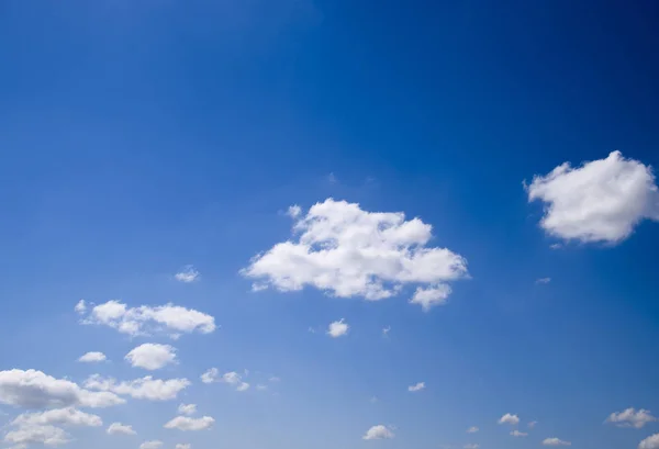 Paisagem Celestial Com Nuvens Cúmulo Nuvens Céu — Fotografia de Stock