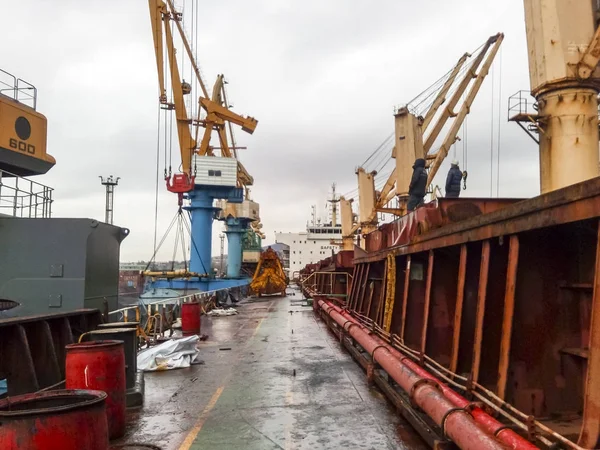 Novorossiysk Rusya Ağustos 2017 Bağlantı Noktası Quay Deniz Şehir Sahilden — Stok fotoğraf