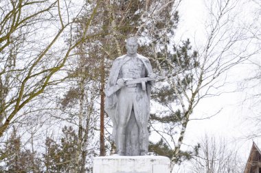 Parkta bir meçhul asker Anıtı