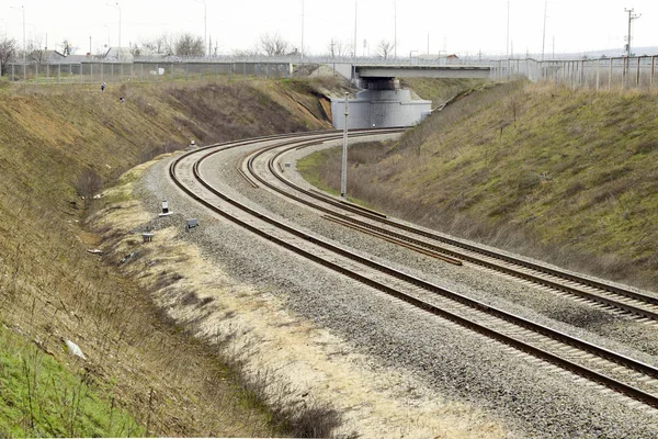 Ferrovie. Ferrovia per treni. Rotaie in acciaio . — Foto Stock