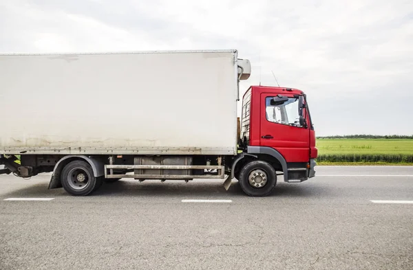 Freight vehicles on the track. Freight car. Truck. — Stock Photo, Image