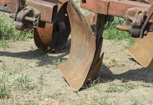 Pluh Přívěsu Traktor Pluh Orání Půdy Tažné Zařízení Pro Traktory — Stock fotografie