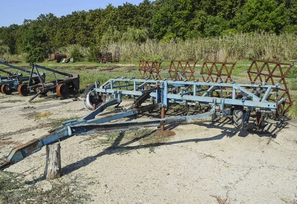 Soil disintegrator, deep loosener on the trailer. Trailer Hitch for tractors and combines. Trailers for agricultural machinery.
