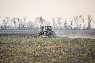 Toprak süreçleri sürme traktör