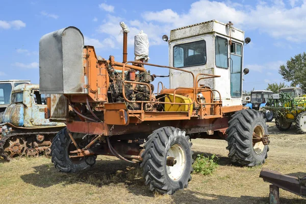 Combine harvesters. Agricultural machinery. — Stock Photo, Image