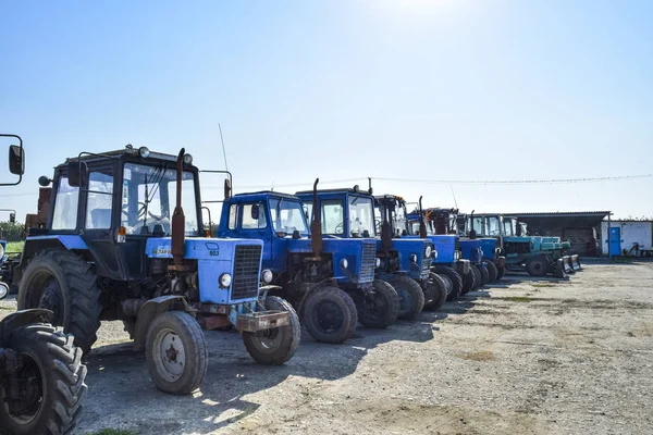 Tractor. Maquinaria agrícola . — Foto de Stock