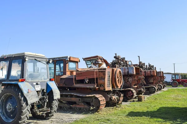 Traktor. Zemědělské stroje. — Stock fotografie