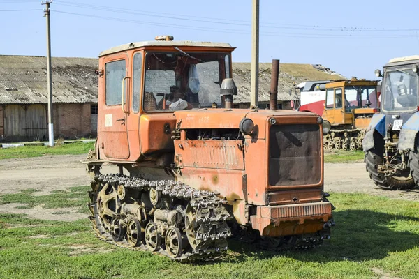 Traktor. Mezőgazdasági gépek. — Stock Fotó