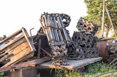 Sürekli parça birleştirir. Parçalar ve Tarım makineleri unsurları.
