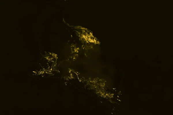 Sarı Alev Yangın Pirinç Saman Geceleri Yanan — Stok fotoğraf