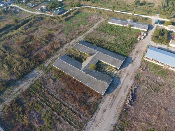 Byggnaden Gammal Gård För Nötkreatur Ovanifrån Gården Lagring Höbalar Den — Stockfoto