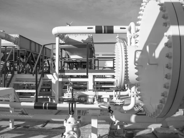 Heat exchangers in a refinery. Heated gasoline air cooler — Stock Photo, Image