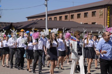 Slavyansk Kuban, Rusya-1 Mayıs 2018: bir Mayıs, bahar ve iş günü kutluyor. Gün içinde şehir Slavyansk-Tarih-Kuban tiyatro meydanında geçit.
