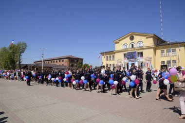 Slavyansk Kuban, Rusya-1 Mayıs 2018: bir Mayıs, bahar ve iş günü kutluyor. Gün içinde şehir Slavyansk-Tarih-Kuban tiyatro meydanında geçit.