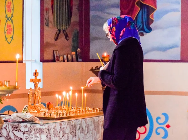 Holy Hand Rusia Junio 2017 Una Mujer Orante Una Iglesia — Foto de Stock