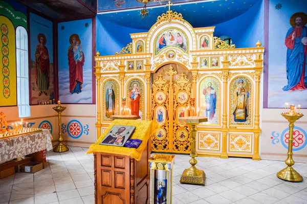 Heilige Hand Rusland Juni 2017 Orthodoxe Kerk Van Binnenuit Brandende — Stockfoto