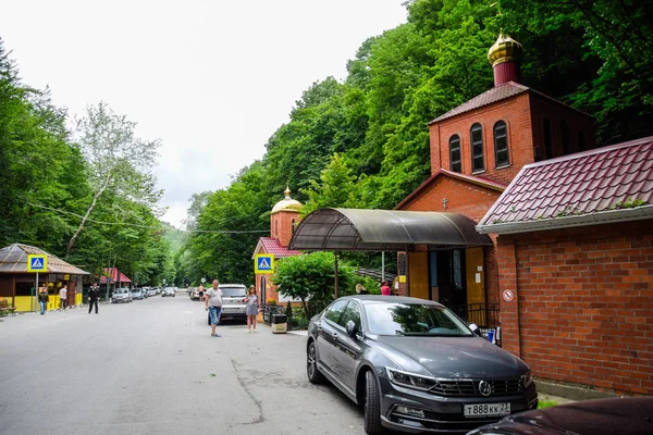 Pravoslavná církev v obci Svatá pero. Památky na území Krasnodar. — Stock fotografie