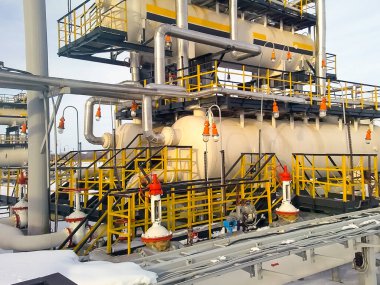 Ayırıcı. Ekipman petrol ayrılması için. Modüler petrol tedavi u