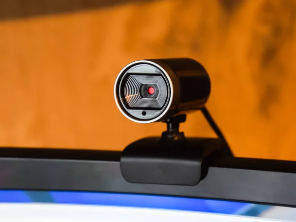 Webcamera, aangesloten op de monitor — Stockfoto