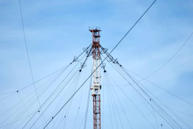 Radyo dalgaları iletimi için hava platformları