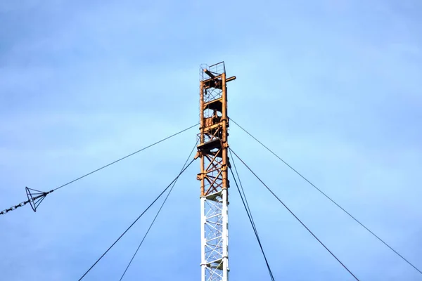 Aerial platforms for  transmission of radio waves — Stock Photo, Image