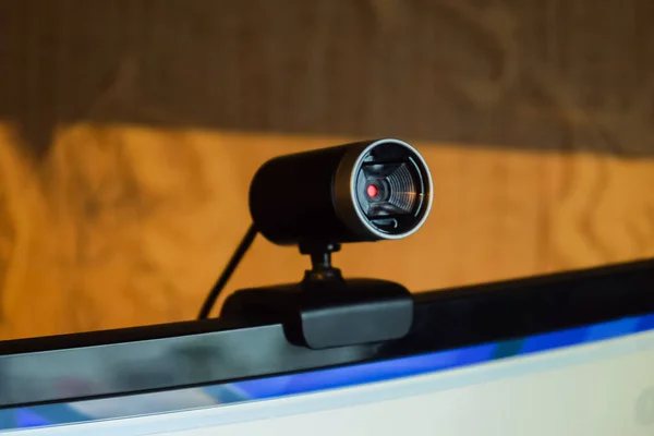 Webcamera, aangesloten op de monitor — Stockfoto