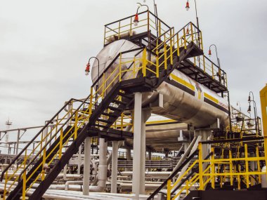 Proses suyu yağ alanında için mermi. Oluşumu su için arabellek tanklar.