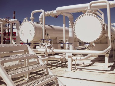 Bir rafineri Isı değiştiriciler