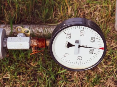 Manometre basınç ölçme aygıtıdır. Manomet