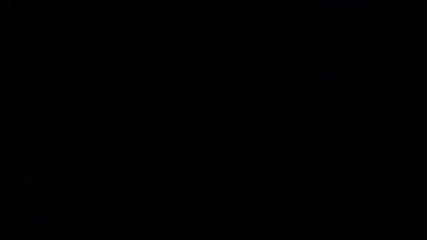 カラフルな青の衝撃波ハート形バレンタインデーバーストコピースペース60 fps — ストック動画