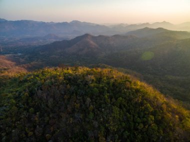 Dağ ve vadi: Saraburi, Thailand