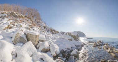 Kış deniz kenarı