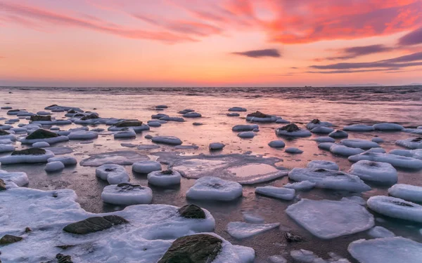 Winter on the coast — Stock Photo, Image