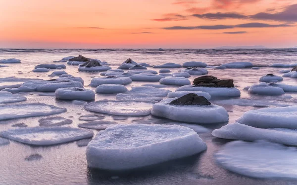 Winter an der Küste — Stockfoto